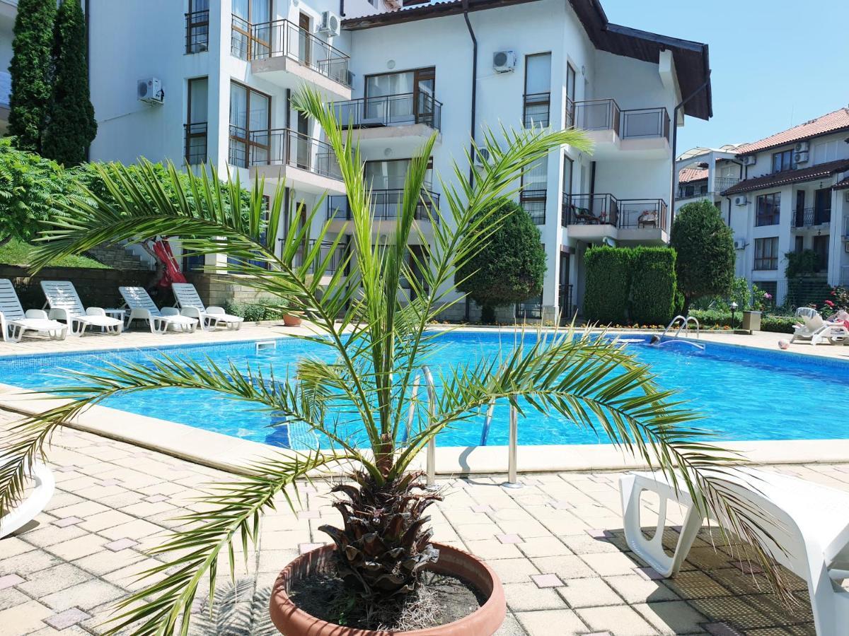 La Terrace Sea View Apartment Sveti Vlas Luaran gambar
