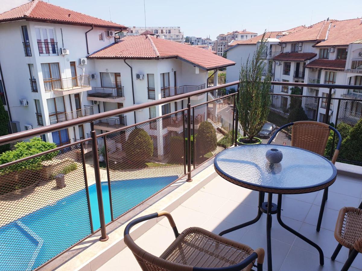 La Terrace Sea View Apartment Sveti Vlas Luaran gambar