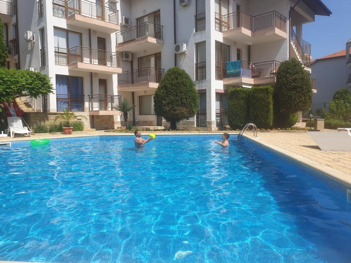 La Terrace Sea View Apartment Sveti Vlas Luaran gambar